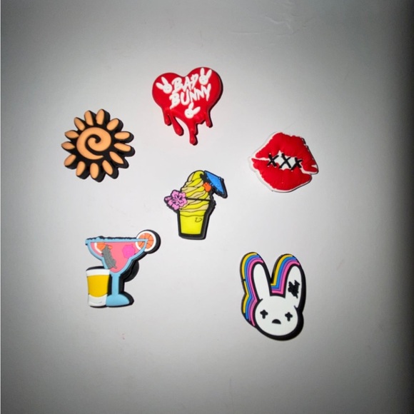 Bad Bunny Croc Charms Set - Picture 1 of 1